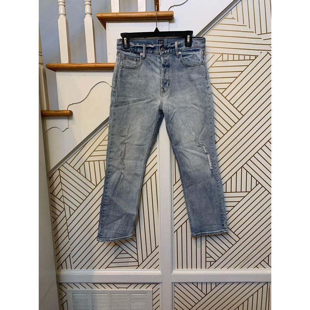Gap Women Straight Leg Jeans Light Wash Distressed